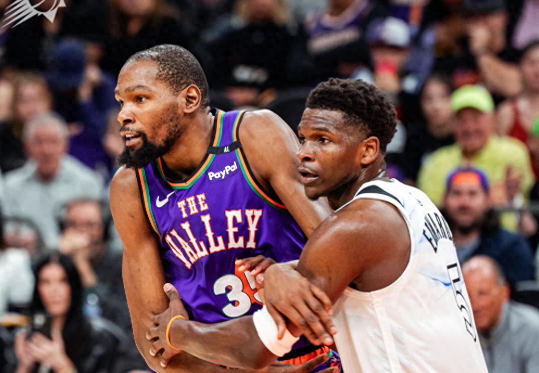 赛地聚焦:NBA季后赛冲刺阶段热度飙升,密尔沃基雄鹿防线松动,更衣室稳定,团队化学反应显著的简单介绍-九游登录入口